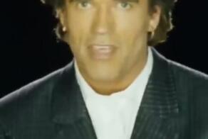  Как же он флексит