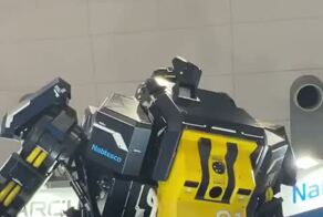 Японская Tsubame Industries создала ARCHAX — первого по-настоящему тяжёлого человекоподобного робота, способного заменить людей в самых опасных условиях