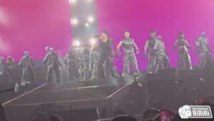  Как же они чувствуют — роботы G1 Unitree вышли на сцену и жестко раскачали публику