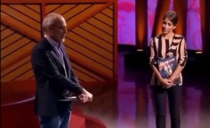 Как взаимодействие с искусственным интеллектом может выглядеть у других: заказ на написание дипломной работы, создание рецепта из доступных ингредиентов или рассказ о чем-то интересном