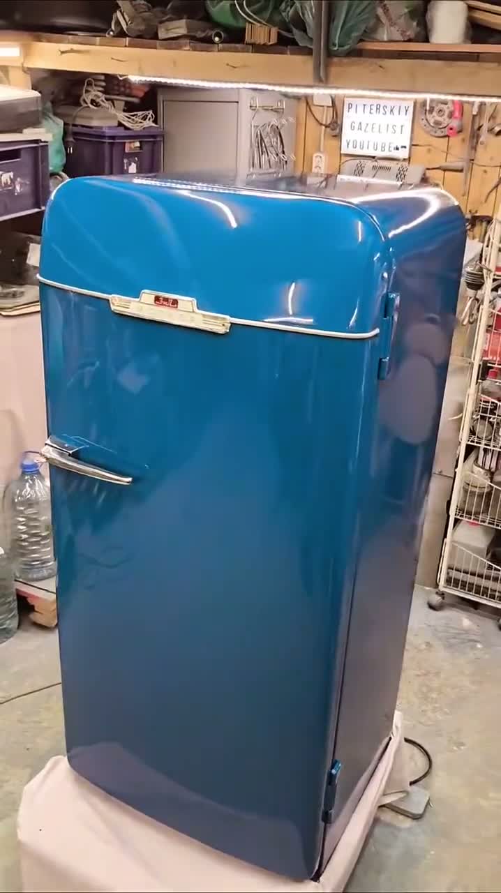 Историческая находка: холодильник ЗИЛ 1967 года