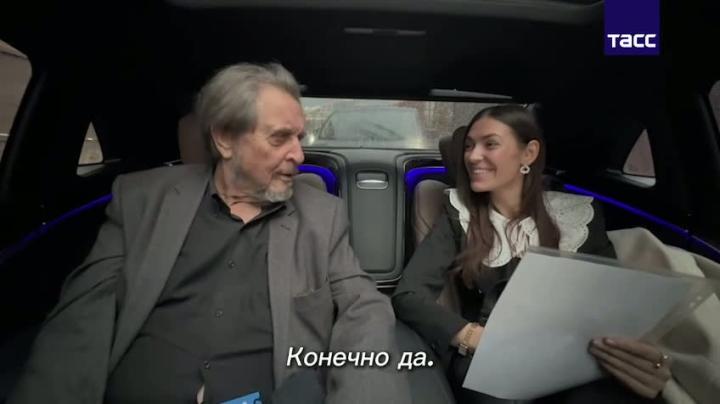 Батя Илона Маска захотел получить российский паспорт — об этом сказал сам Эррол, отвечая на вопрос журналистки