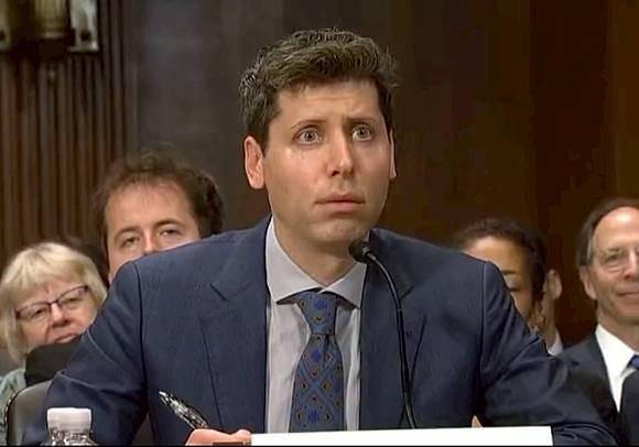 OpenAI придется потратить более $1 000 000 000 000 в течение следующих 5 лет, чтобы обеспечить обещанную вычислительную мощность